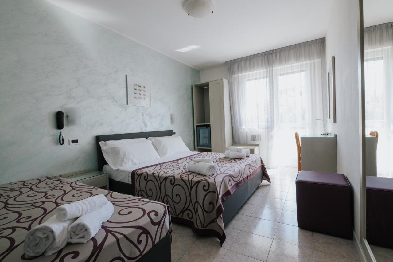 Gloria Hotel 3*